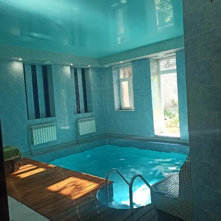 Guest house номер в доме у моря с бассейном 3*