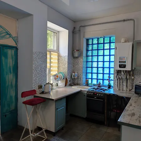 номер в доме у моря с бассейном Guest house